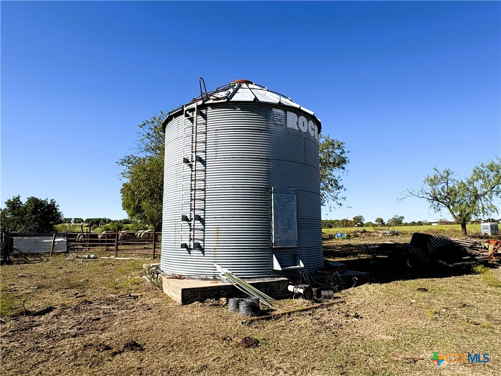 main property photo 39