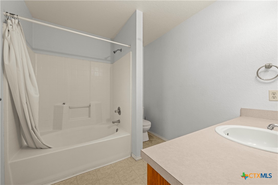 main property photo 14