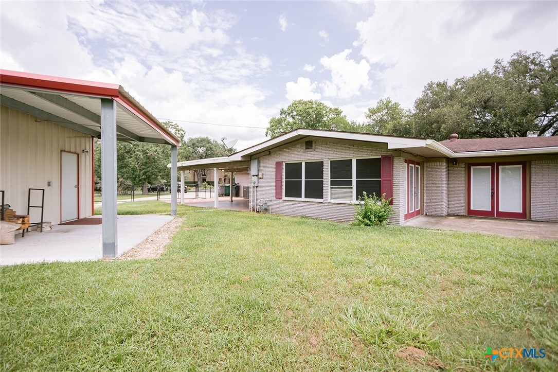 main property photo 6