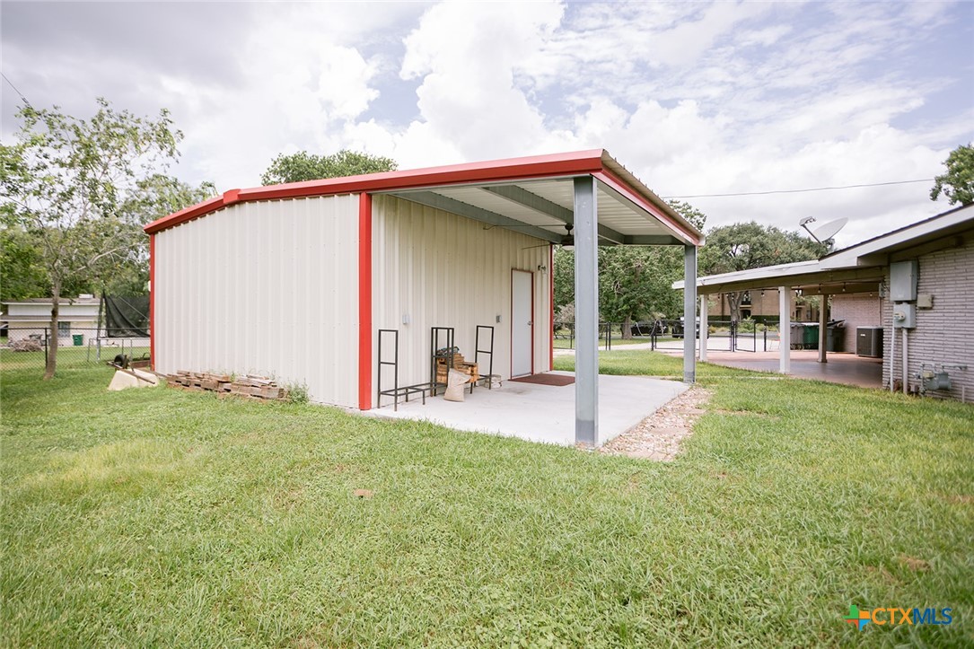 main property photo 7