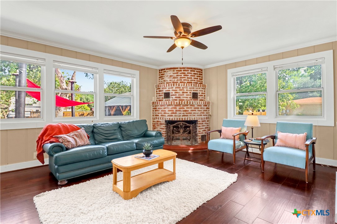 main property photo 10