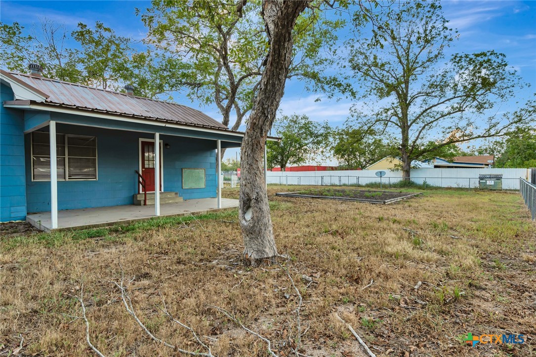 main property photo 39