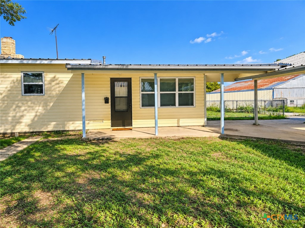 main property photo 2