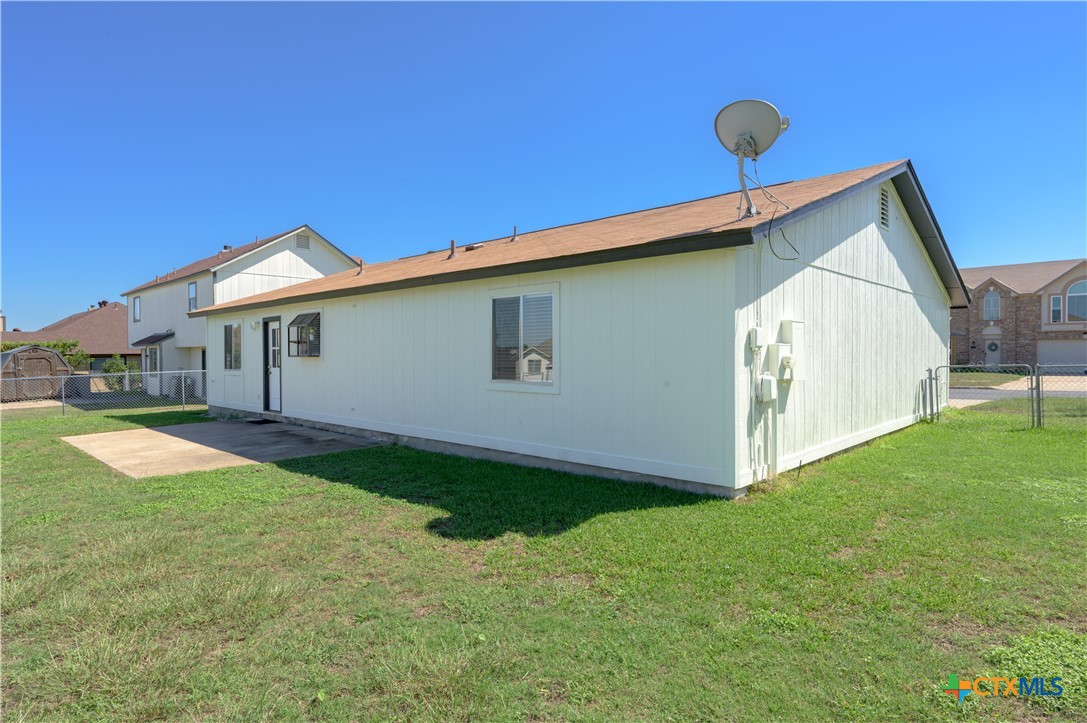 main property photo 29