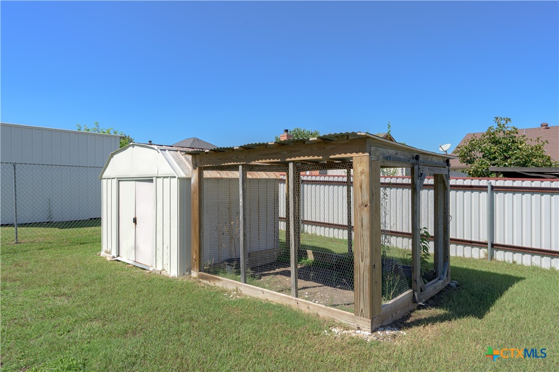 main property photo 34
