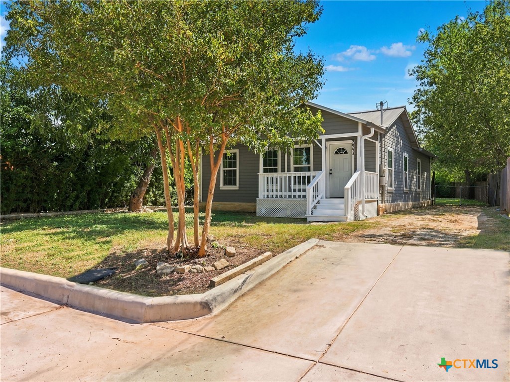 main property photo 2