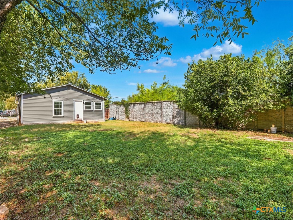 main property photo 24