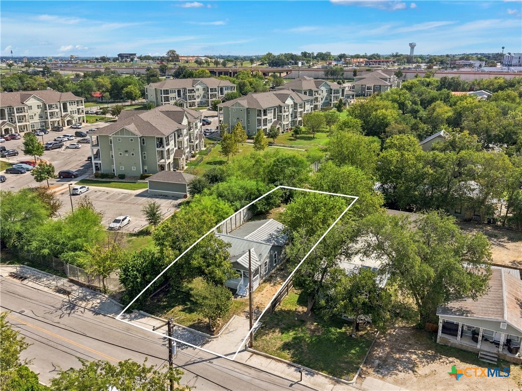 main property photo 28