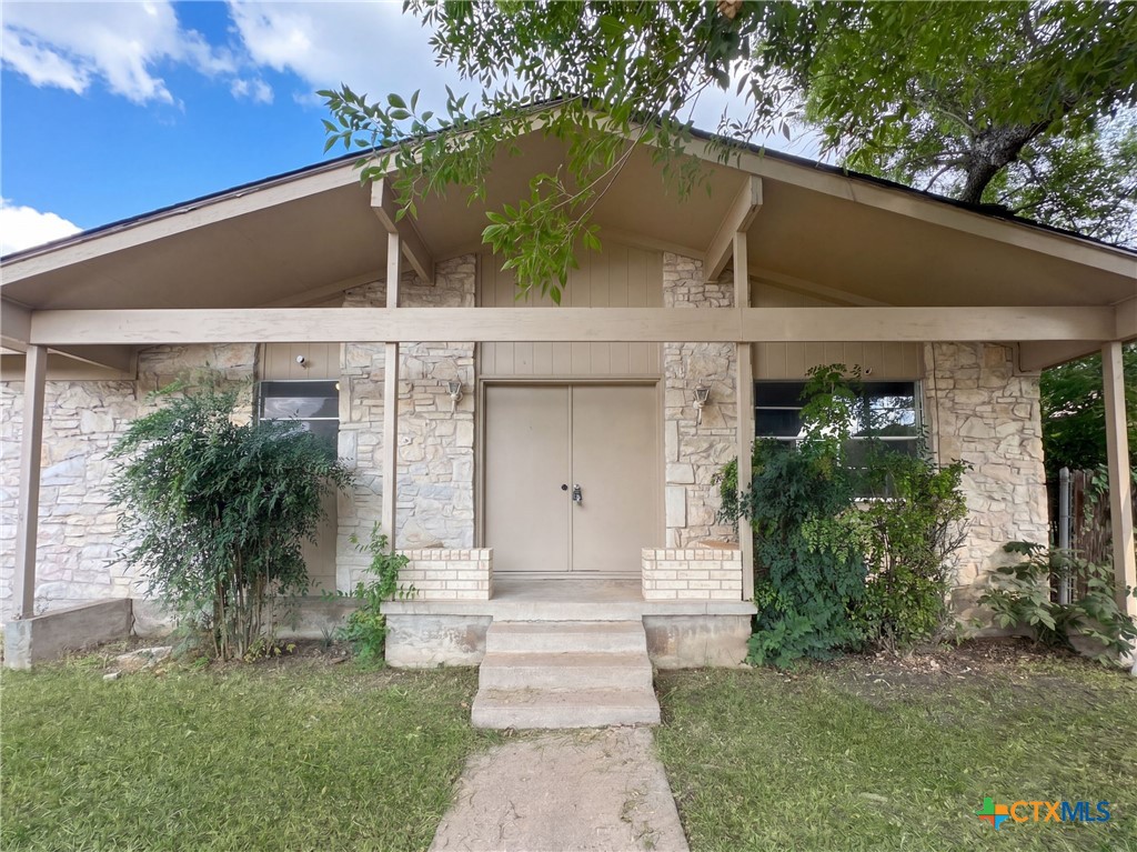 main property photo 13