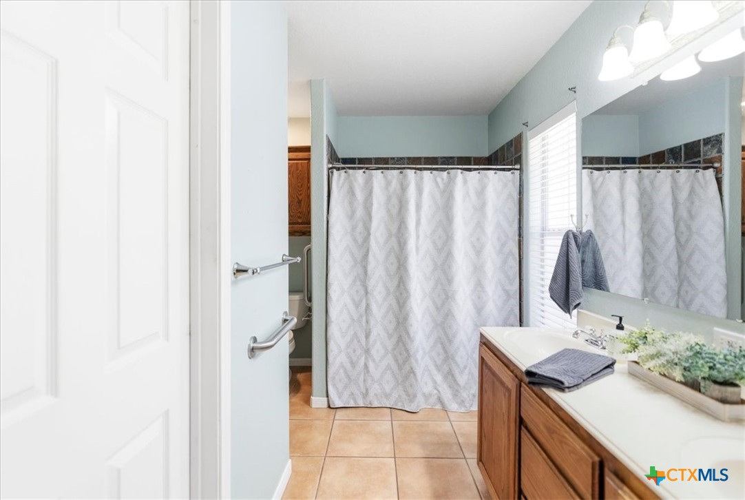 main property photo 15