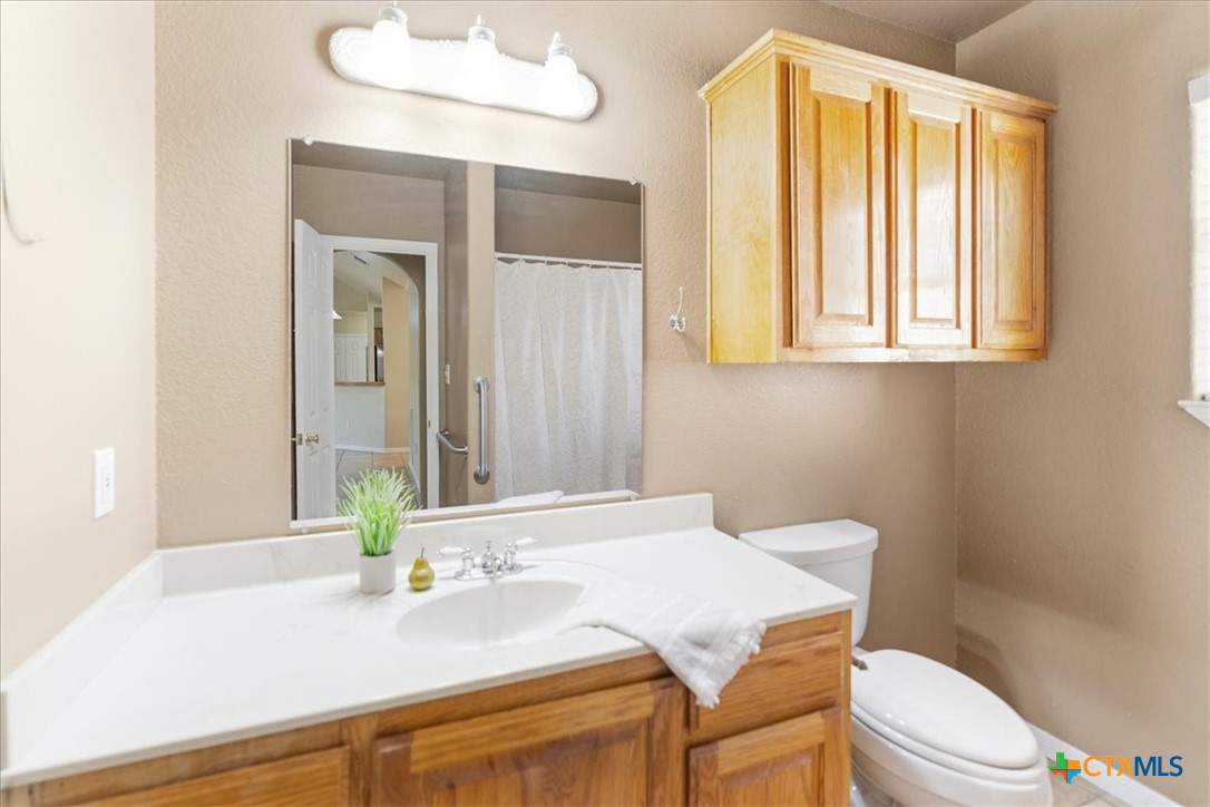 main property photo 17