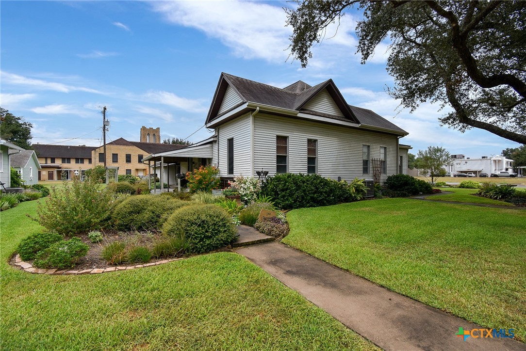 main property photo 47