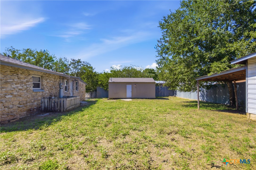 main property photo 30