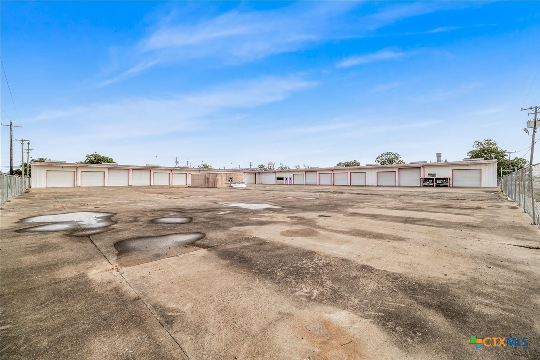 main property photo 31