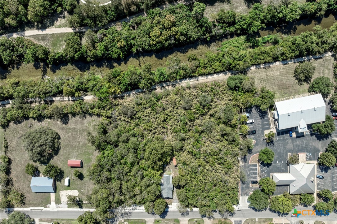 main property photo 11