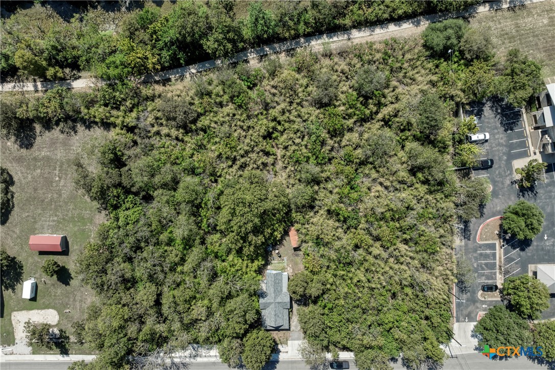 main property photo 9