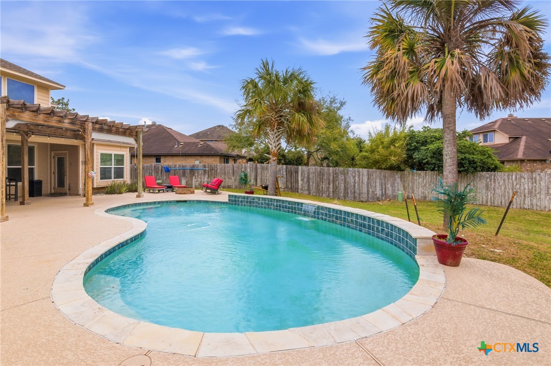 main property photo 38