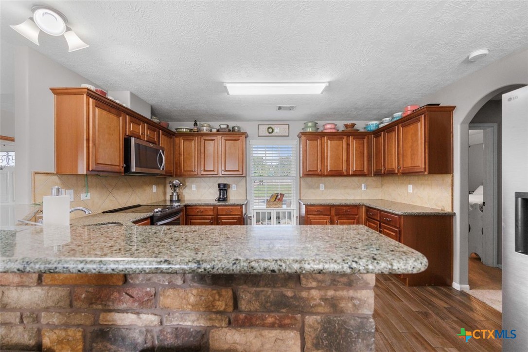 main property photo 9