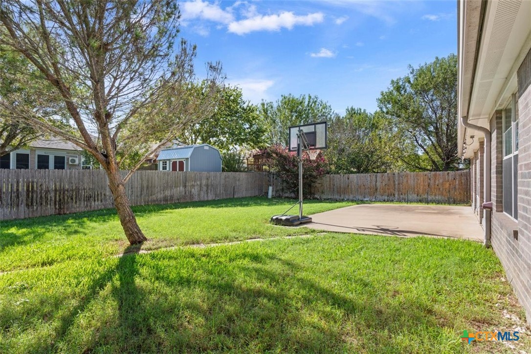 main property photo 18