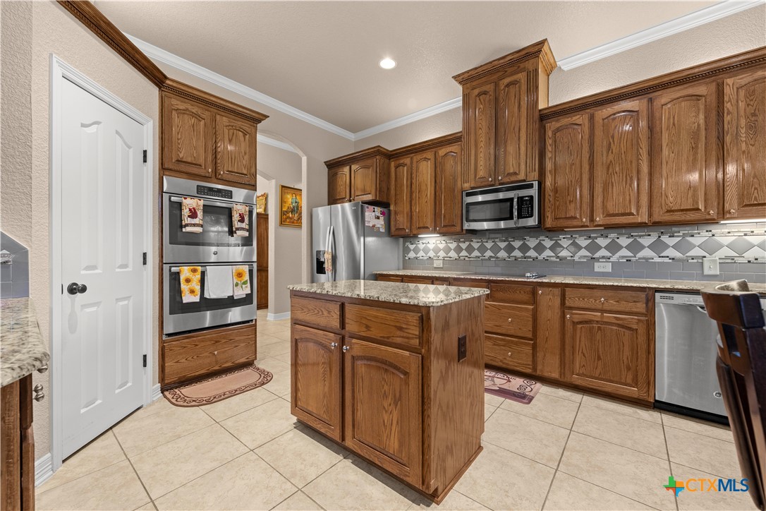 main property photo 14