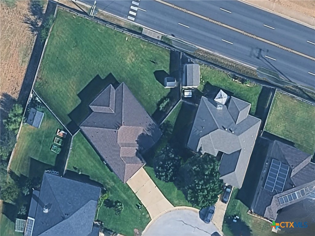main property photo 29
