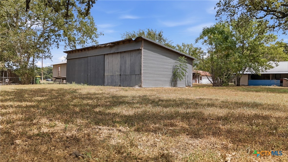main property photo 15