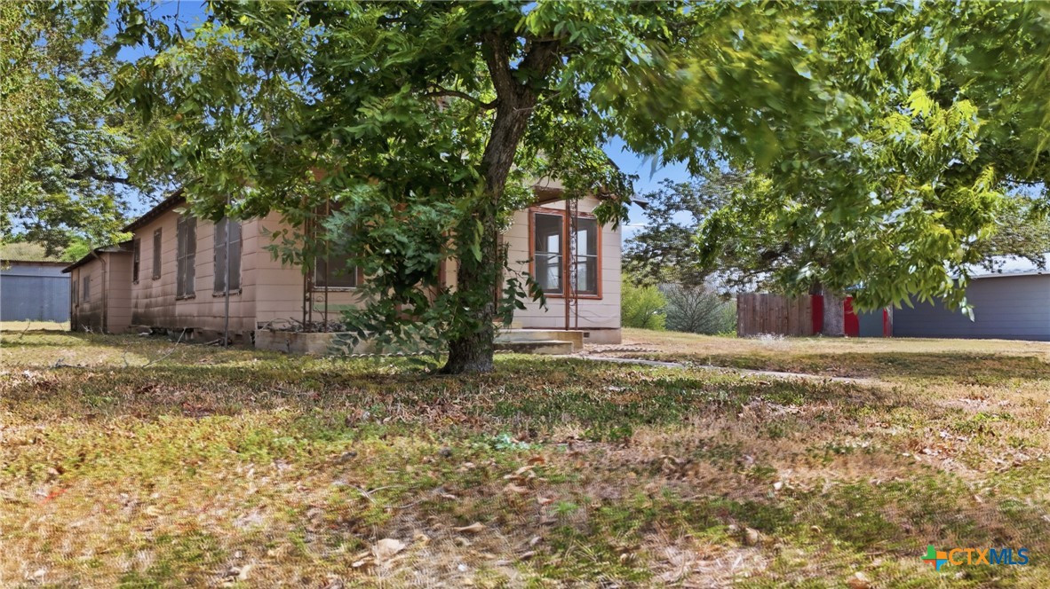 main property photo 9