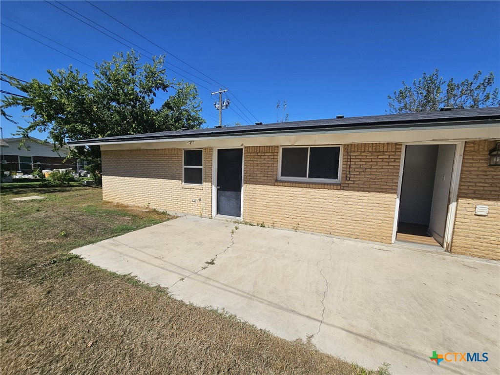 main property photo 9