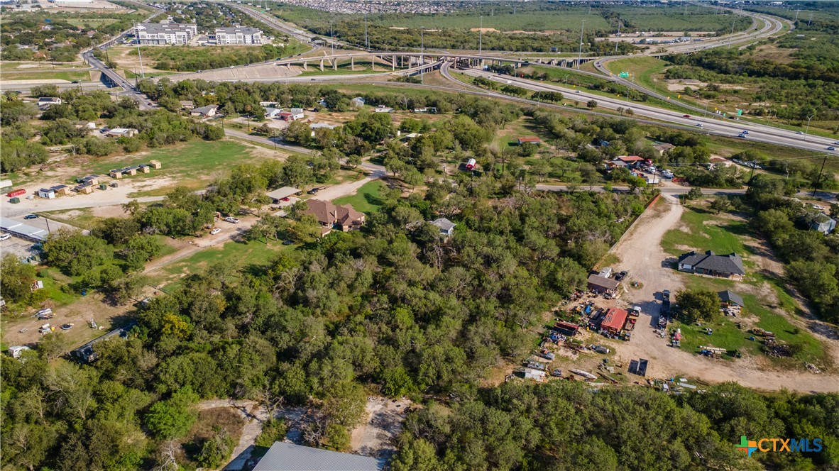 main property photo 14