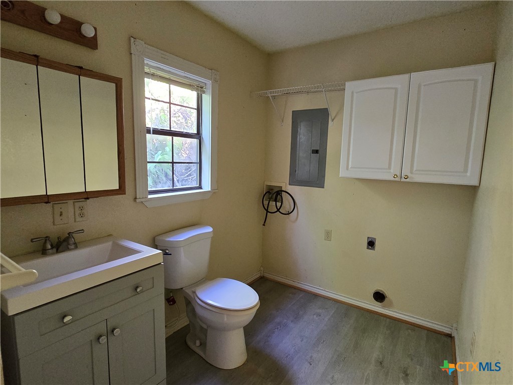 main property photo 32
