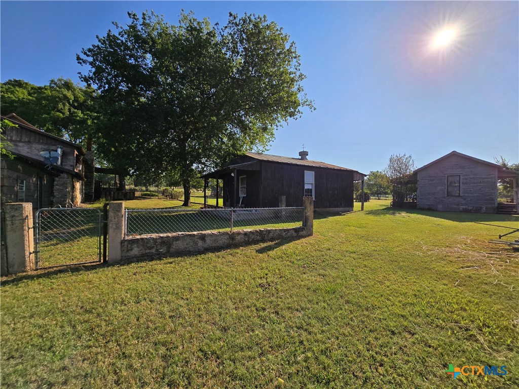 main property photo 8
