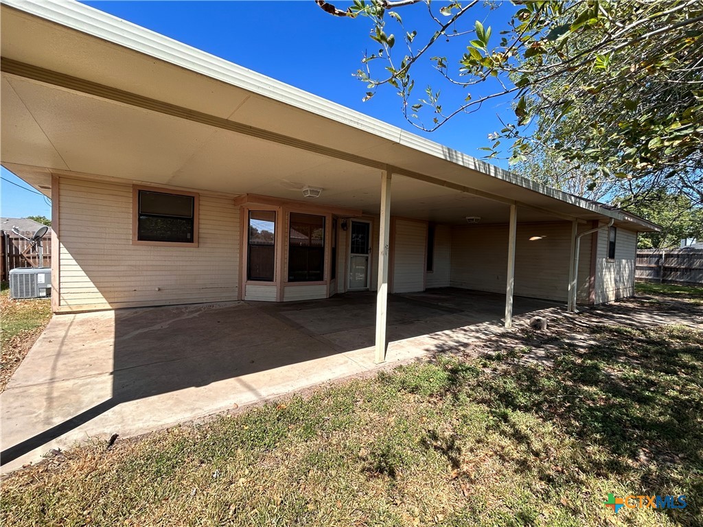 main property photo 8
