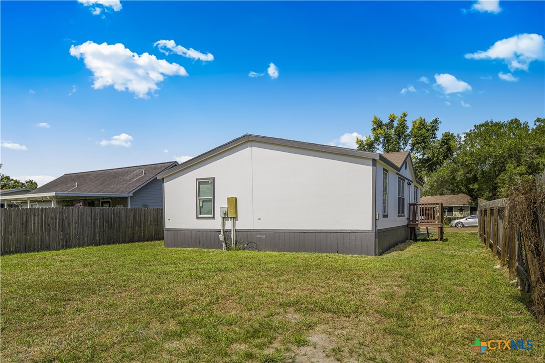 main property photo 27