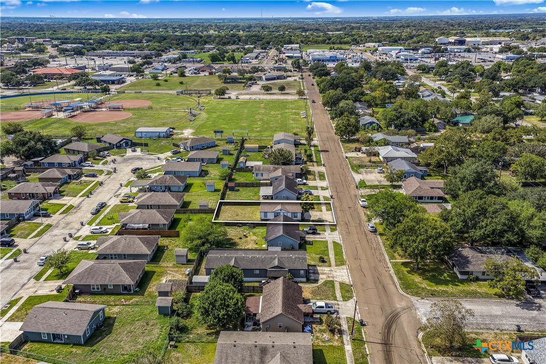 main property photo 30