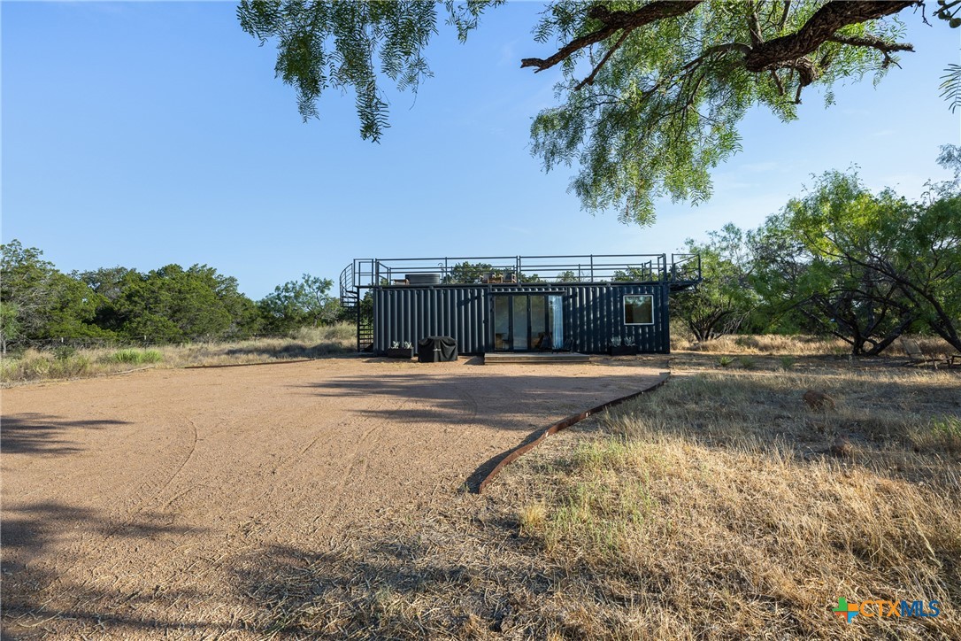 main property photo 7