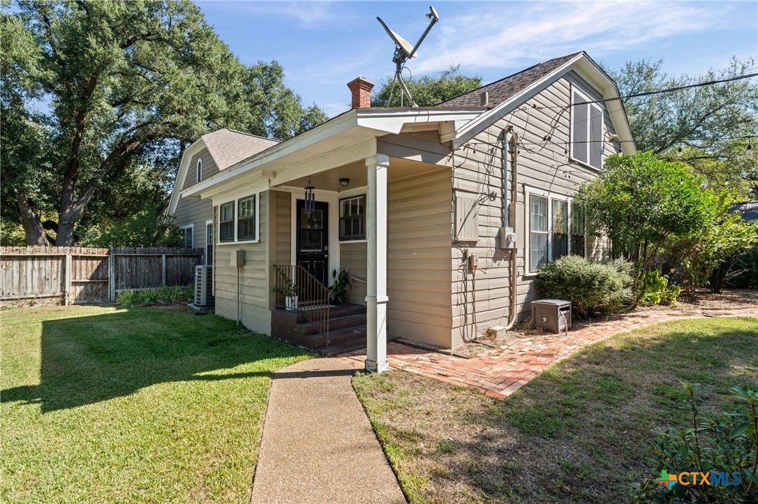 main property photo 30