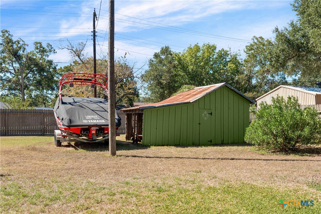 main property photo 36