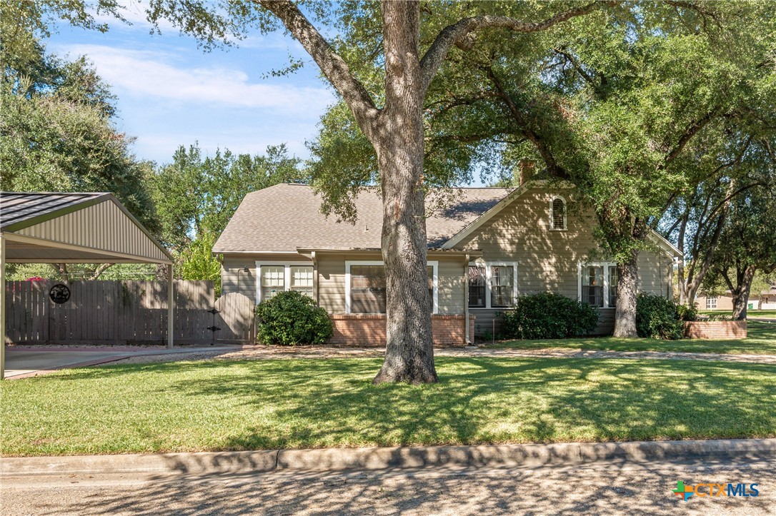 main property photo 37