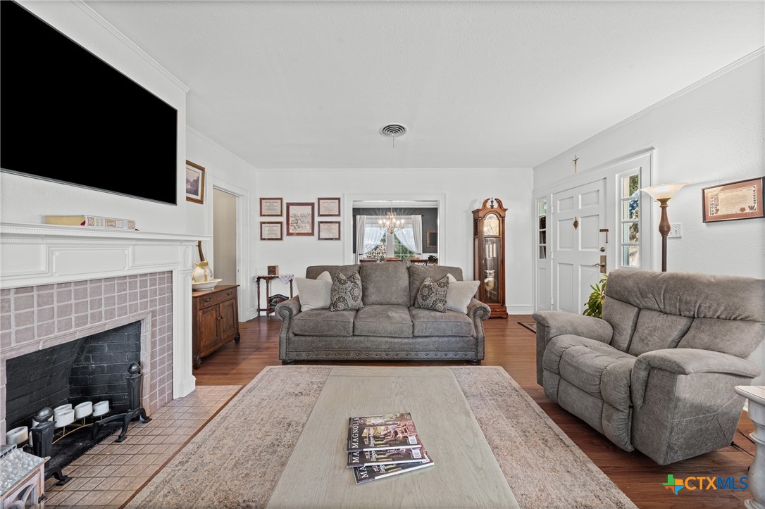 main property photo 6