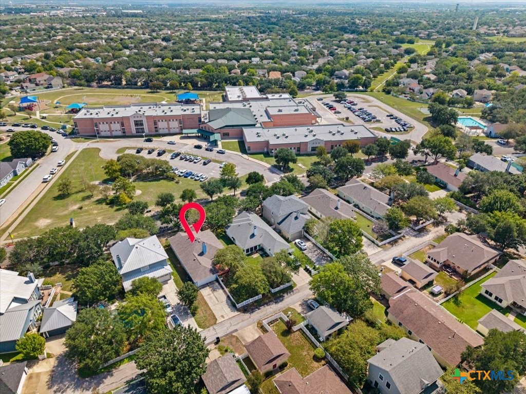 main property photo 30
