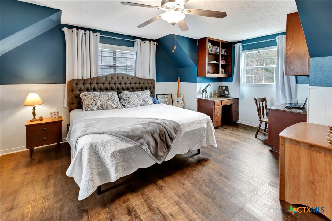 main property photo 37