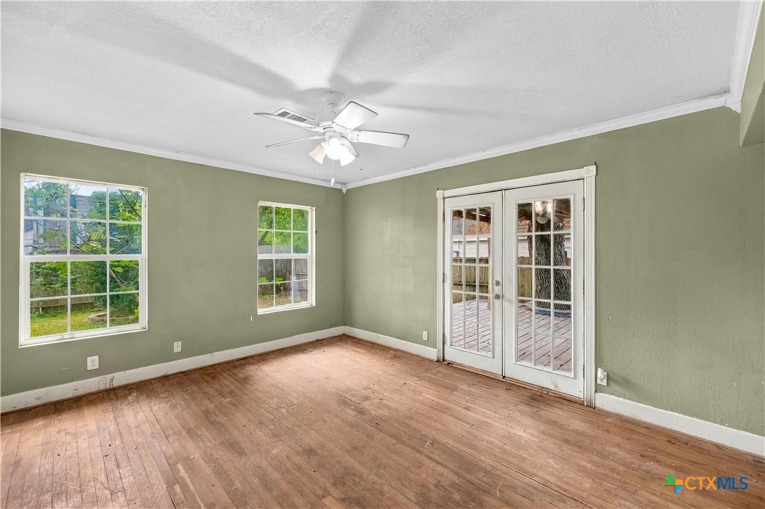 main property photo 14