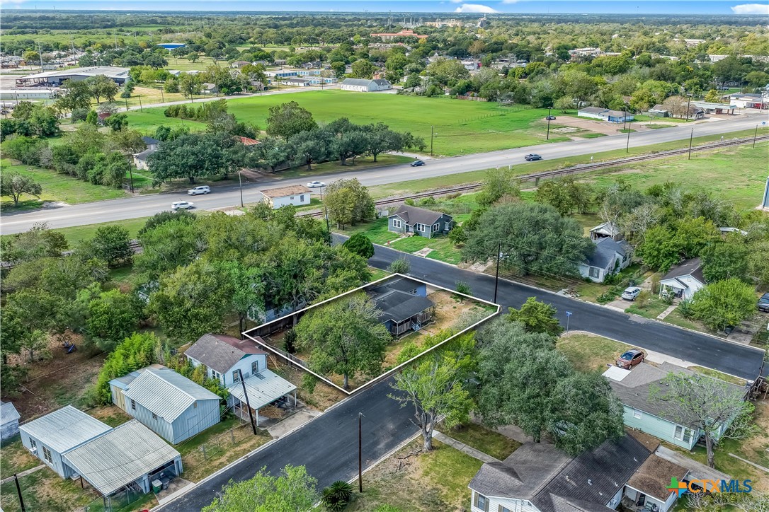 main property photo 5
