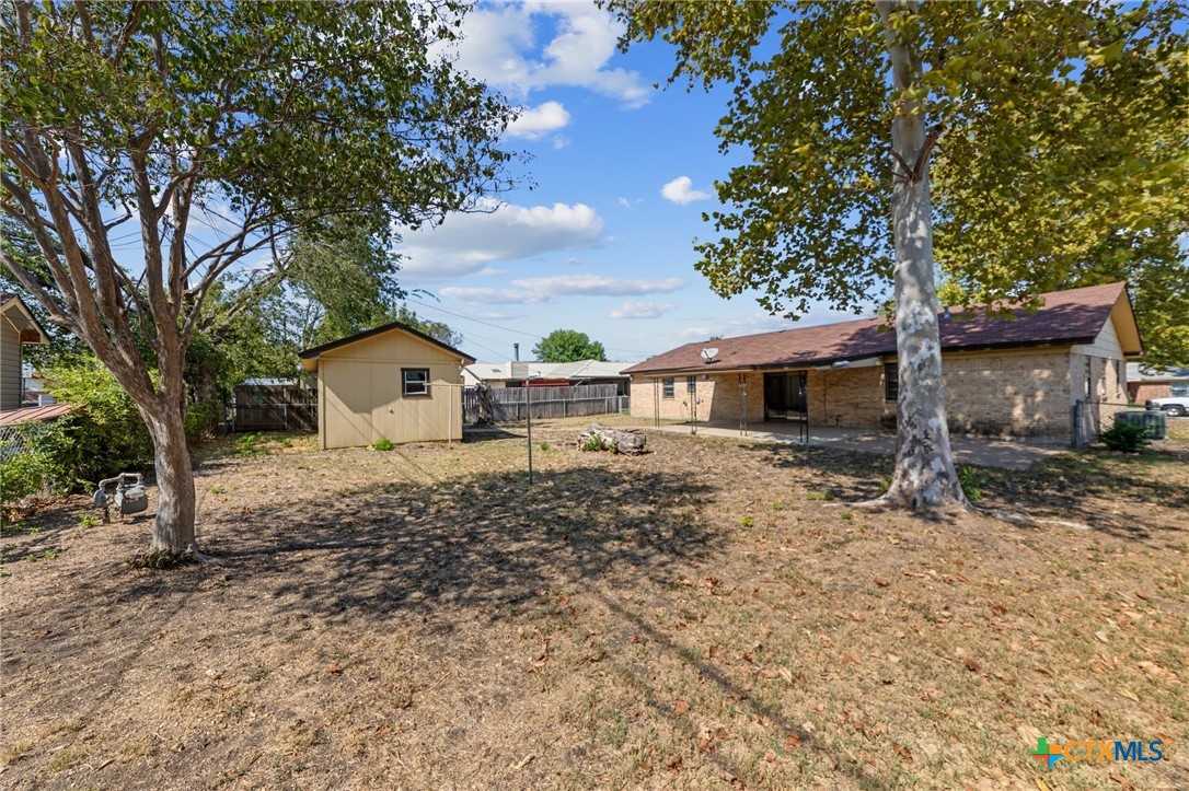 main property photo 23