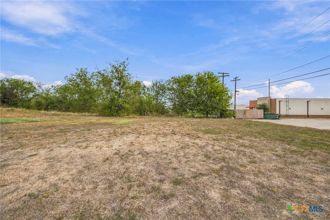 main property photo 27