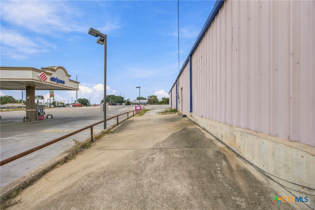 main property photo 46