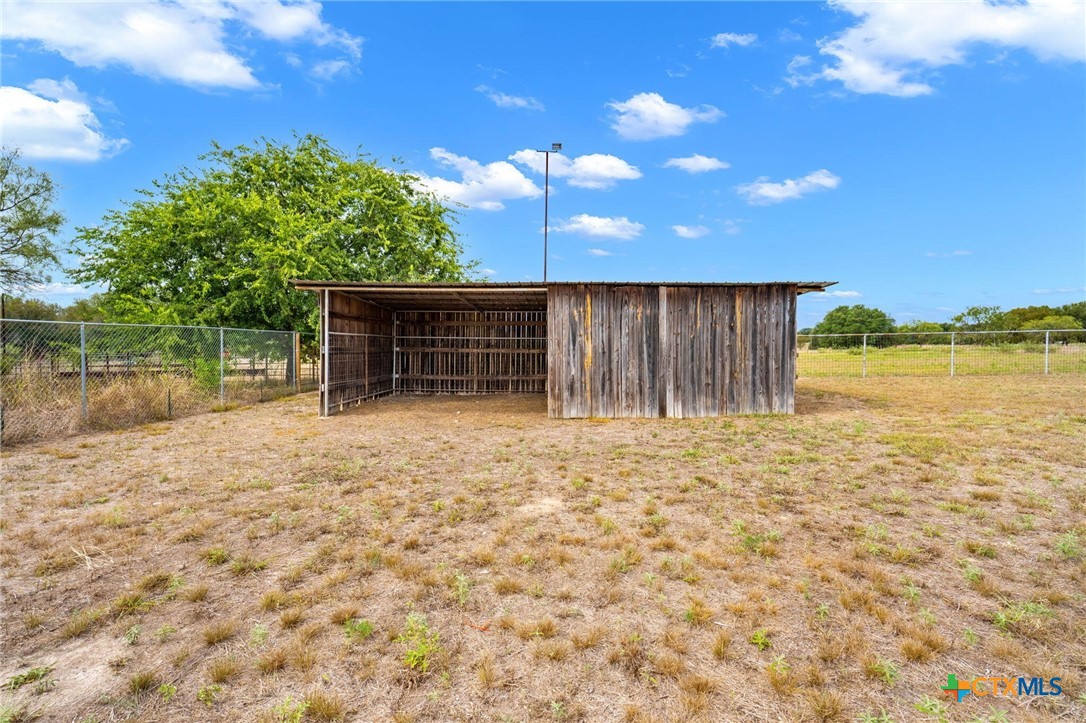 main property photo 11