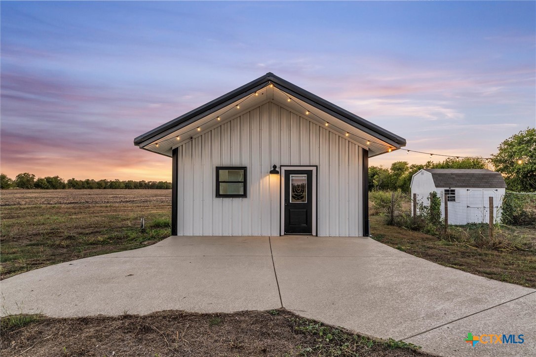 main property photo 23