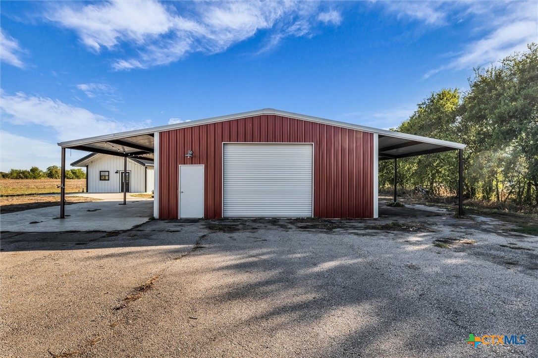 main property photo 29