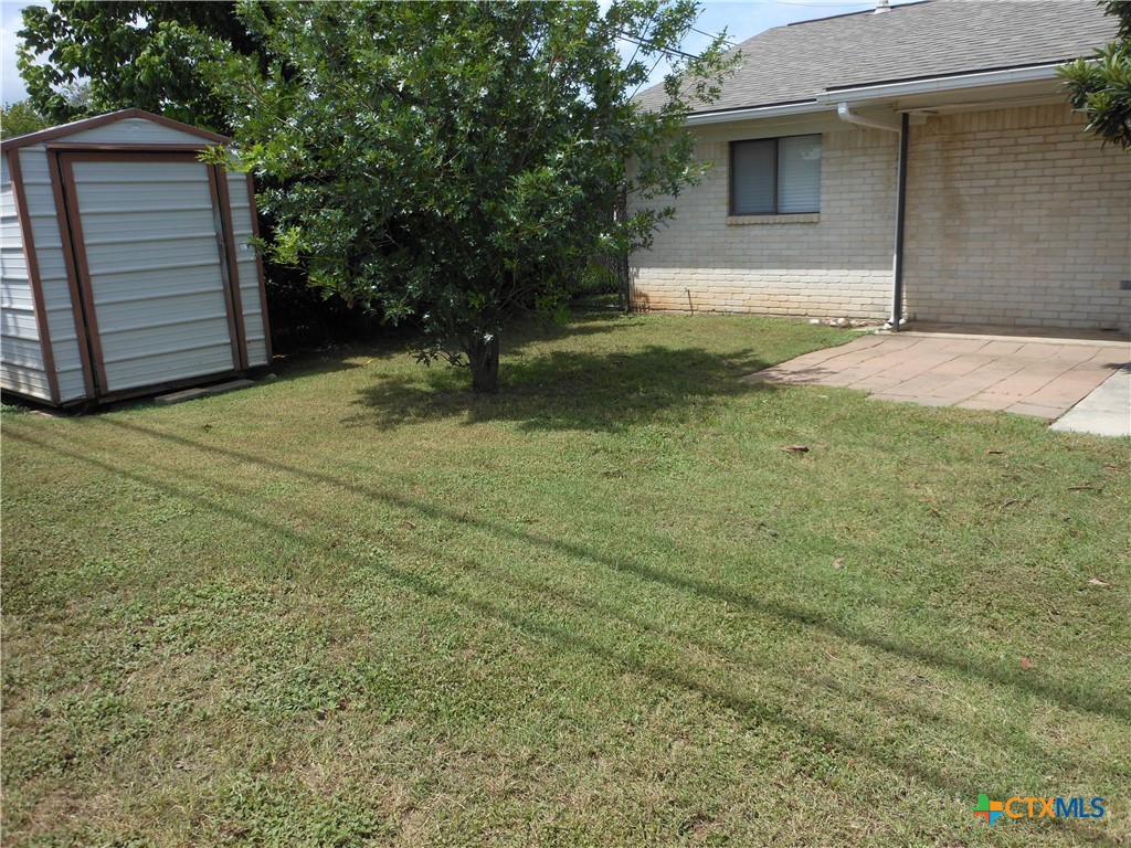 main property photo 11